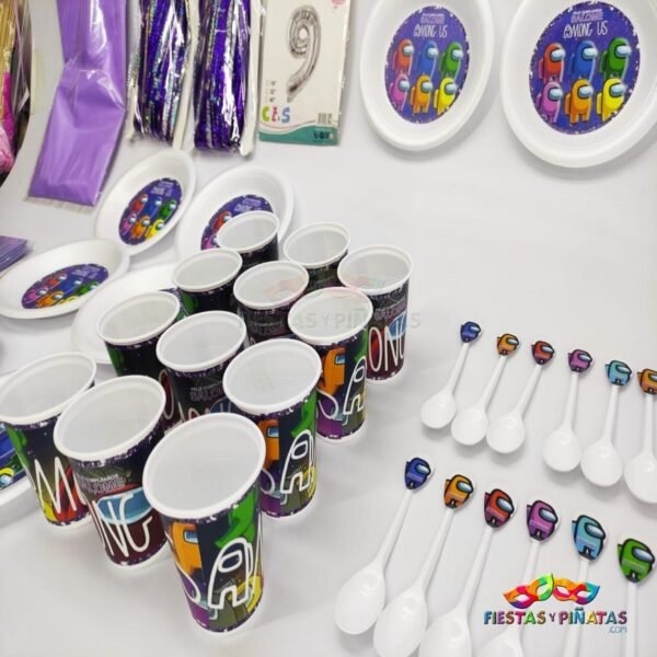 kit de decoración personalizado para fiestas infantiles| Decoración temática Among us para cumpleaños infantil fiestas y piñatas Bogotá
